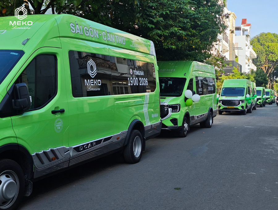 Đội ngũ xe đời mới của nhà xe Cần Thơ MEKO Limousine sẵn sàng phục vụ hành khách.
