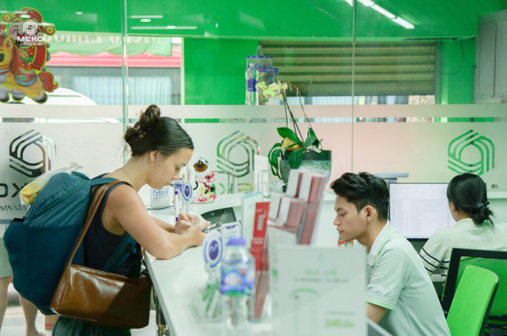 Thanh toán và nhận vé ngay tại phòng vé