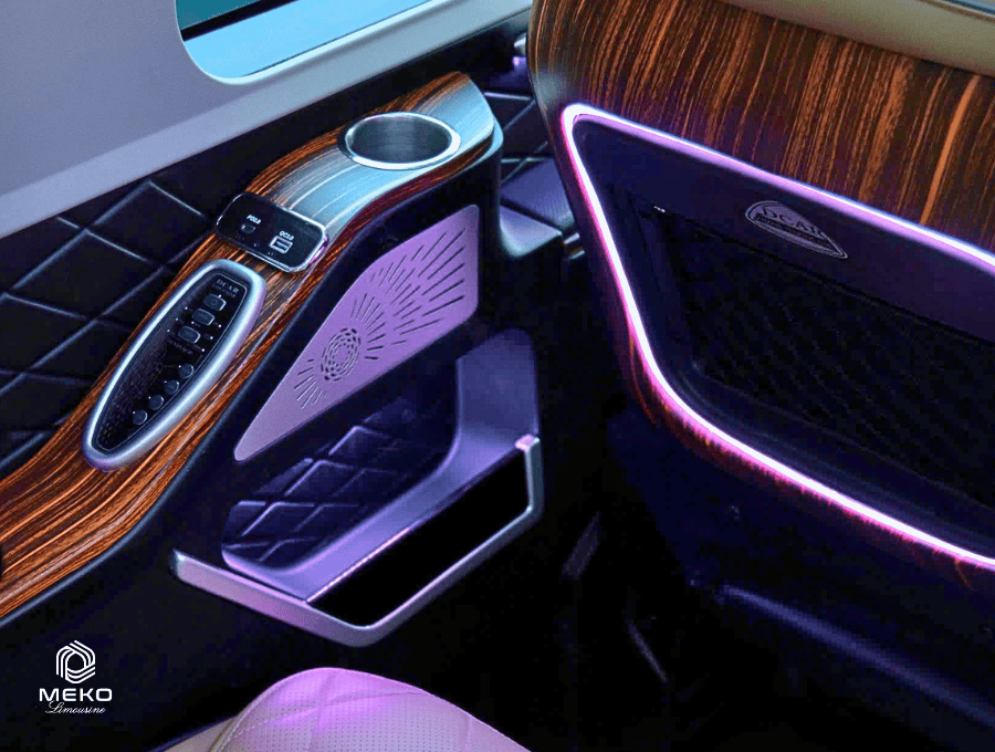 Ghế ngồi MEKO Limousine thoải mái cho tuyến xe khách Sài Gòn Cần Thơ